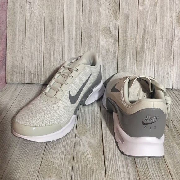 🔥🔥BRAND NEW NIKE AIR MAX JEWELL - Picture 4 of 5